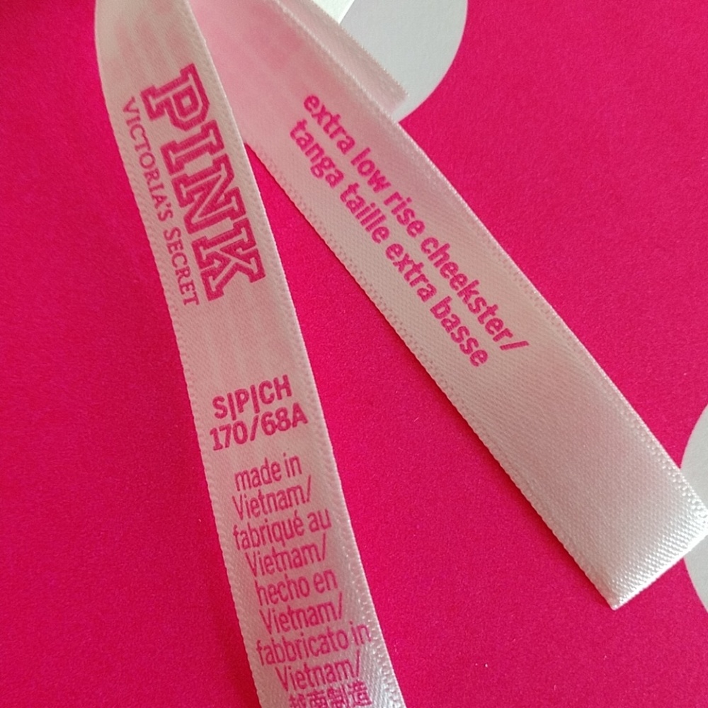 💕PINK VS PANTY SIZE S + VS LIP GLOSS COLOR SHINE. - Picture 3 of 5